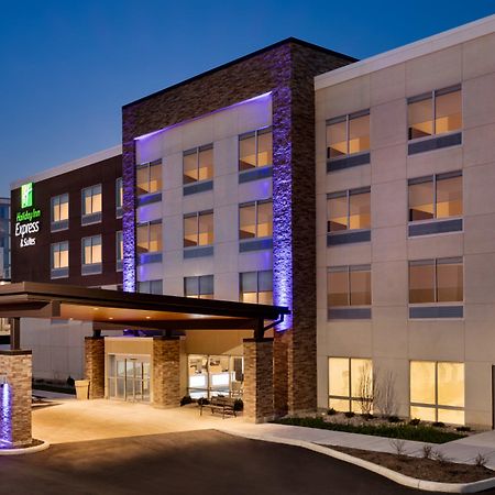 Holiday Inn Express & Suites - Cincinnati Ne - Red Bank Road By Ihg Exterior photo